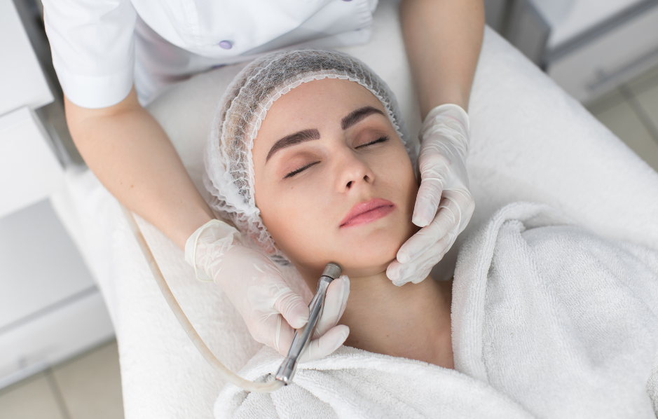 1747369130_big-img-microdermabrasion-treatment.png